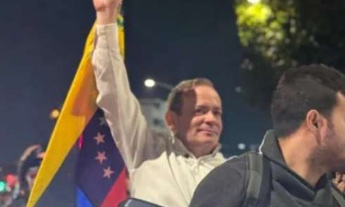 Enfim, chega a primeira informação após o “sequestro” do preso político