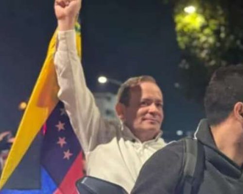 Enfim, chega a primeira informação após o “sequestro” do preso político