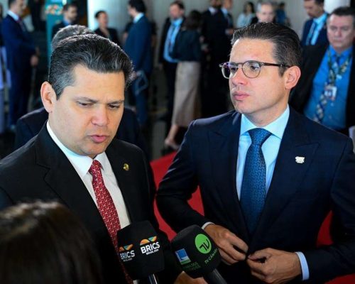 Congresso Nacional morre asfixiado pela corrupção após enterrar CPMI do INSS e Banco Master