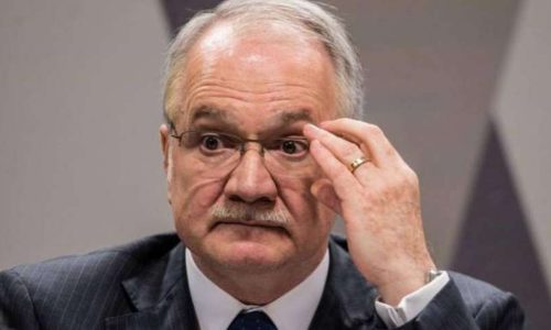 Fachin trava ação do PT contra delações que Moraes tentou desengavetar às pressas