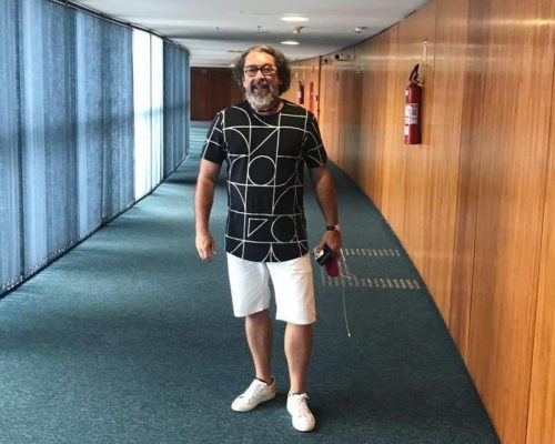 Kakay critica nepotismo de parentes de ministros do STF e recebe resposta mordaz de Rodrigo Constantino