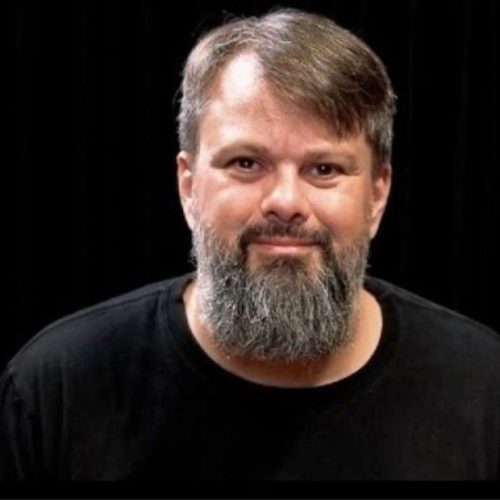 Impeça que o professor Tassos Lycurgo da UFRN vire o Charles Kirk brasileiro