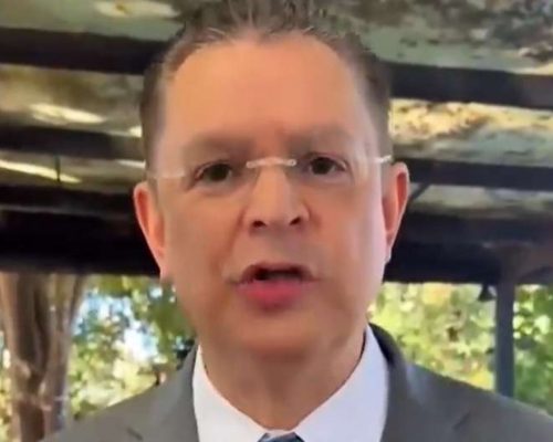 Sóstenes explica o estranho abraço em Jorge Messias (veja o vídeo)