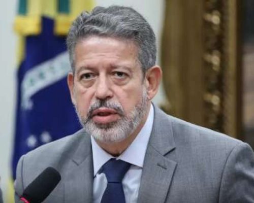 Tensão na Câmara: Lira critica Motta após decisão sobre Braga