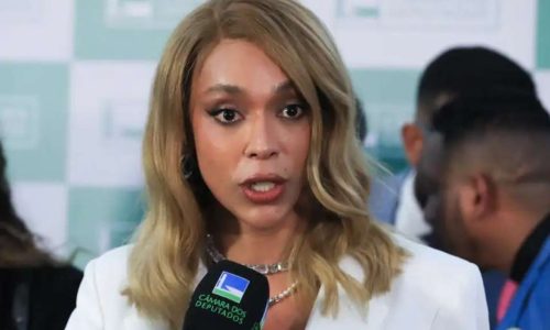 Justiça tranca processo e livra estudante de veterinária perseguida por Erika Hilton