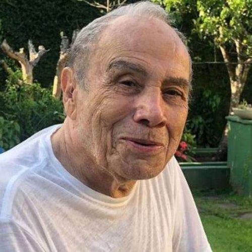 Aos 94 anos, veterano da Globo entra na Justiça para receber pensão alimentícia das filhas
