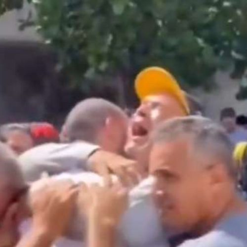 Mais de 400 presos políticos são libertados de uma só vez