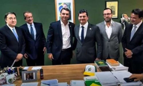 Flávio Bolsonaro coleciona mais um acerto estratégico e cresce politicamente