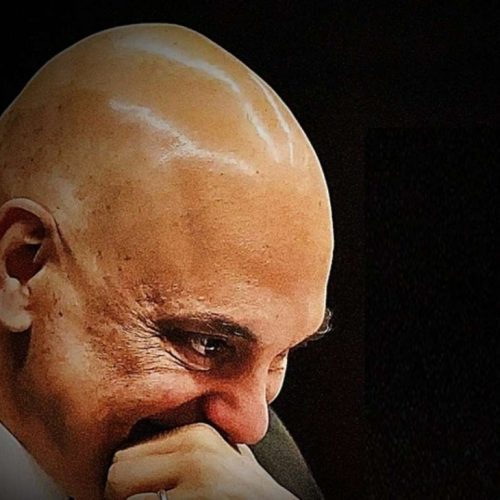 Moraes proíbe visita de assessor americano a Bolsonaro e desafia os EUA