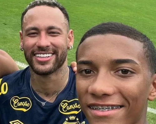 Neymar e filho de Robinho jantam juntos após confusão em treino do Santos