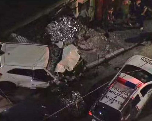 Motorista embriagado invade calçada, mata dois irmãos de 5 e 10 anos e tenta fugir