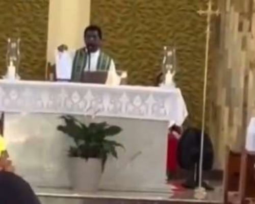 Padre nega a eucaristia a fiéis que apoiam Nikolas e os expulsa da igreja (VEJA O VÍDEO)