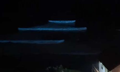 Mistério Azul Ilumina Farol de Santa Marta em Laguna