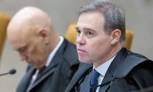 Revista britânica The Economist afirma que Alexandre de Moraes “está em apuros” por caso envolvendo esposa e Banco Master