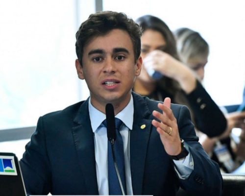 Nikolas Ferreira prevê nas urnas o mesmo destino da escola que homenageou Lula no carnaval
