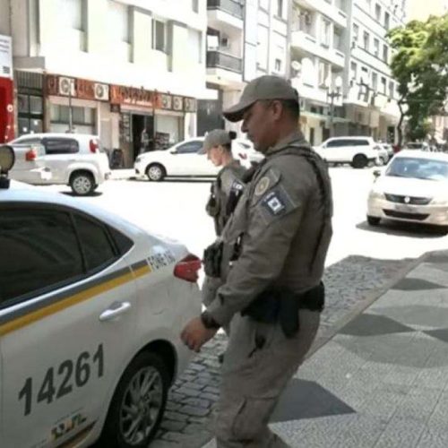 Médico insulta policial de folga, o chama de “corno”, e acaba recebendo tiro – Veja o vídeo!