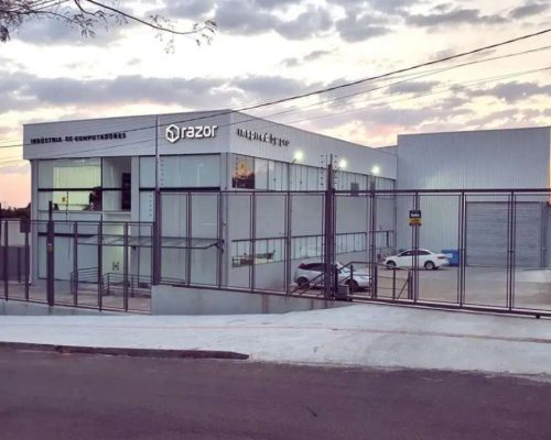 Razor Computadores, gigante do RS, fecha as portas e promove demissão em massa