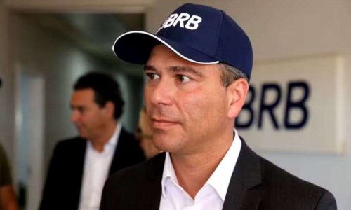 Ex-presidente do BRB quer transferência para a PF e prepara delação que pode expor encontro polêmico na mansão de Vorcaro