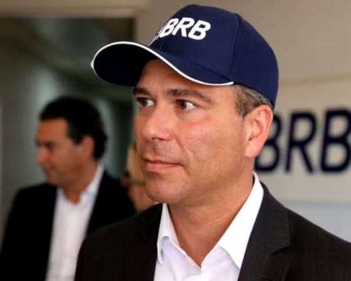 Ex-presidente do BRB quer transferência para a PF e prepara delação que pode expor encontro polêmico na mansão de Vorcaro