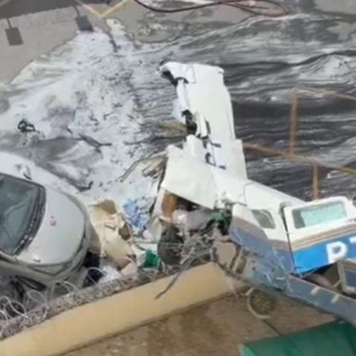 Acidente aéreo em BH deixa dois mortos e três feridos graves após avião atingir edifício. Veja o vídeo!