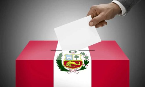 Peru vota hoje com 35 candidatos e nação mergulhada em crise de confiança institucional