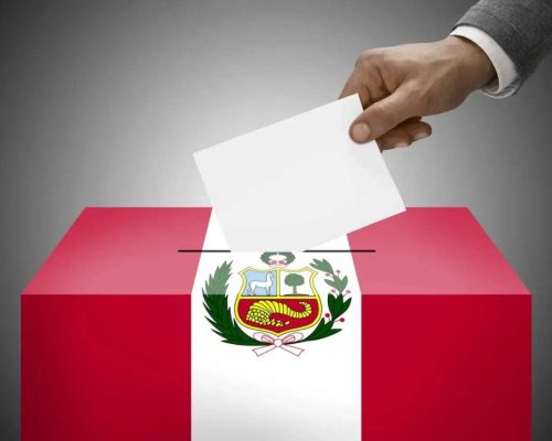 Peru vota hoje com 35 candidatos e nação mergulhada em crise de confiança institucional