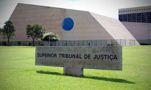 Mãe da adolescente que acusa ministro do STJ de assédio permanece em sigilo, mas seu prestígio jurídico é destacado