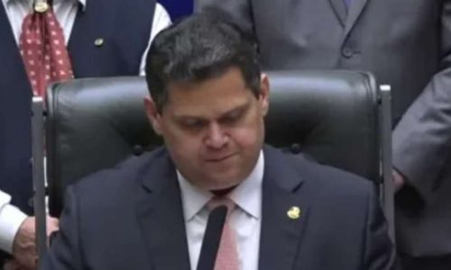 Alcolumbre ignora CPMI e retém dados sigilosos de Daniel Vorcaro
