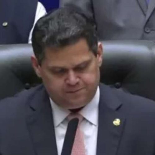 Alcolumbre ignora CPMI e retém dados sigilosos de Daniel Vorcaro