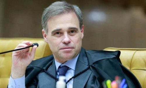 Mendonça encerra reunião de três horas com a Polícia Federal sobre fraudes do Banco Master