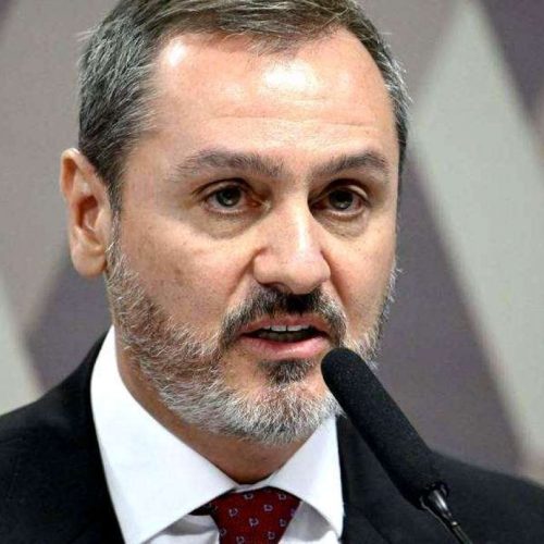 Andrei Rodrigues silenciosamente nomeia substituta após expulsão vergonhosa de delegado dos EUA