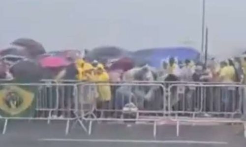 Urgente: raio atinge caminhada de Nikolas Ferreira e fere dezenas (veja o vídeo)