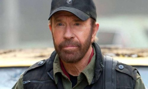 Chuck Norris é internado às pressas no Havaí aos 84 anos
