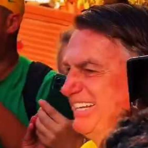 “SOLTA O BOLSONARO” vira um dos assuntos mais comentados da web
