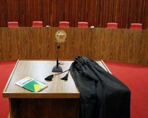 STJ decide terça-feira se abre processo que pode encerrar carreira de ministro acusado de assédio sexual