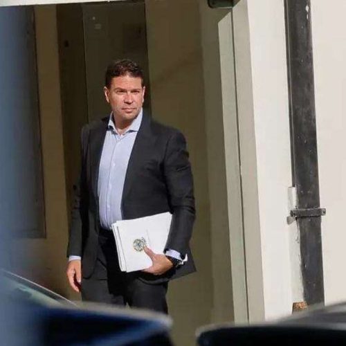 Com 2 meses de atraso a incompetente PF do Lula descobre como Ramagem deixou o Brasil