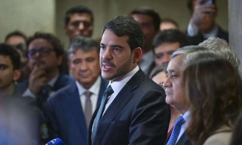Aliados de Lula e Messias articulam estratégia questionável para acionar STF contra Senado
