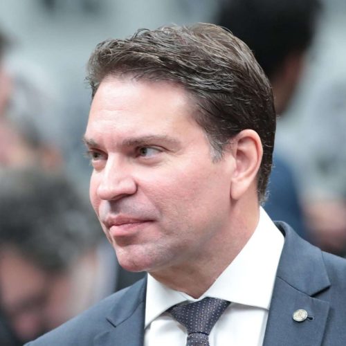 URGENTE: Condenado pelo STF e sob risco de prisão, Ramagem está fora do Brasil