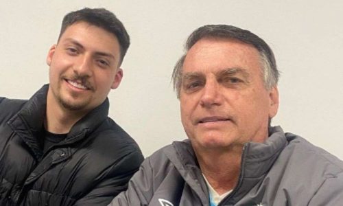 FILHO DE BOLSONARO RECLAMA DA PRISÃO DO PAI E REQUER LIBERDADE DOMICILIAR