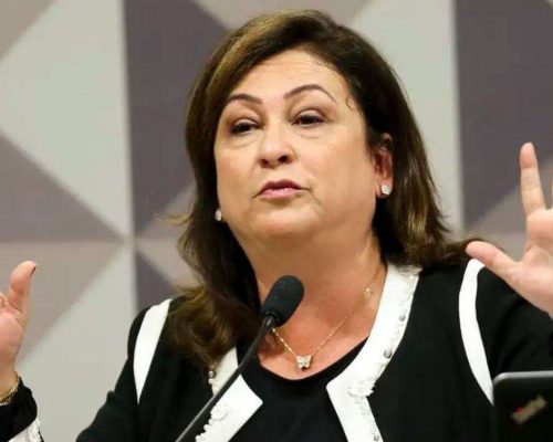 Nem petistas toleram Kátia Abreu: membros do PT querem ela fora do partido