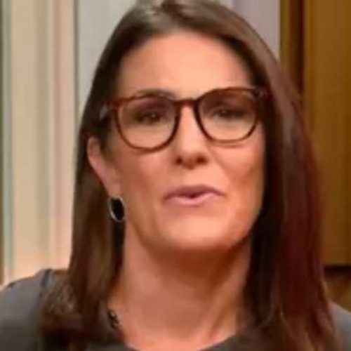 Jornalista da GloboNews dispara frase polêmica ao vivo e é acusada de racismo