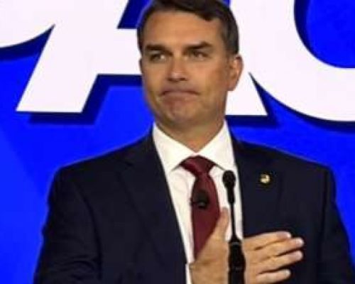 Flávio Bolsonaro alerta os EUA: “Se o Brasil fracassar, toda a América do Sul fracassará”