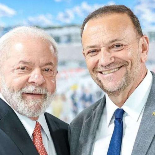 Presidente do PT confessa: partido está perdido, derrotado e sem rumo