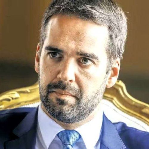 Derrotado depois de tentar pressionar Kassab, Eduardo Leite fica fora da disputa presidencial pelo PSD