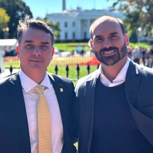 3 palavras resumem a reação de Eduardo à candidatura de Flávio