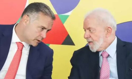 Ministro de Lula não esconde fúria com greve dos caminhoneiros e anuncia monitoramento eletrônico de fretes