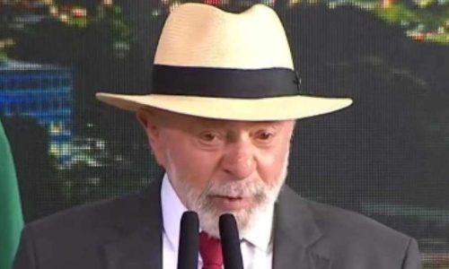 Lula dá primeiro sinal de recuo diante de possível derrota para Flávio Bolsonaro