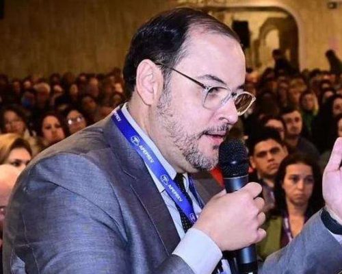 Advogado quase passa despercebido em farra do INSS, mas cai em “malha fina” e se complica