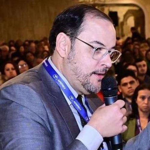 Advogado quase passa despercebido em farra do INSS, mas cai em “malha fina” e se complica
