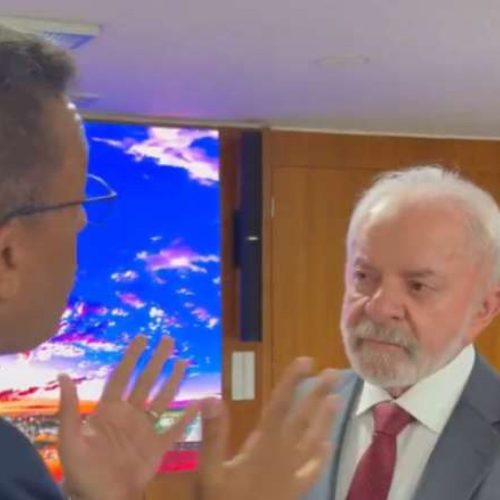 Ex-aliado de Bolsonaro se encontra com Lula e ora por ele (Veja o vídeo!)